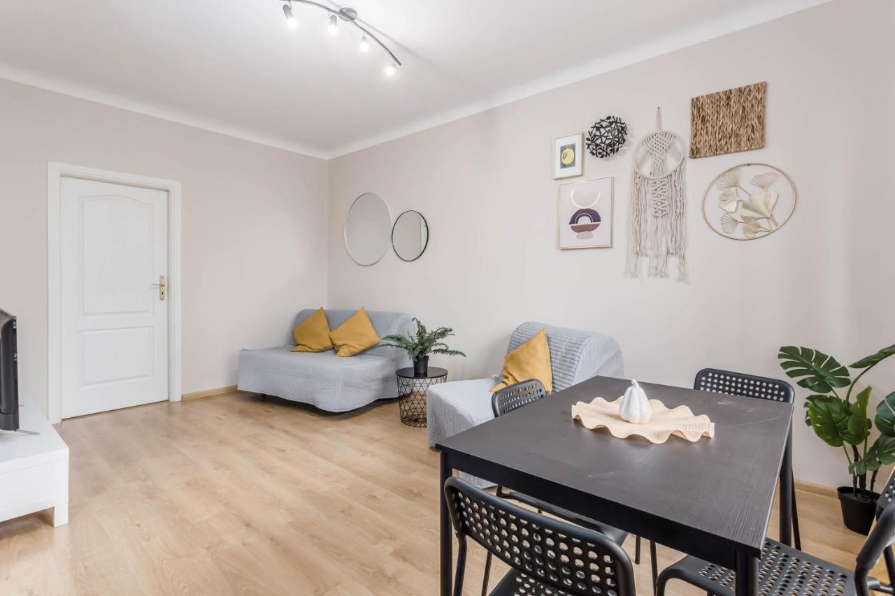 Chill Apartments Gersona วอร์ซอ ภายนอก รูปภาพ